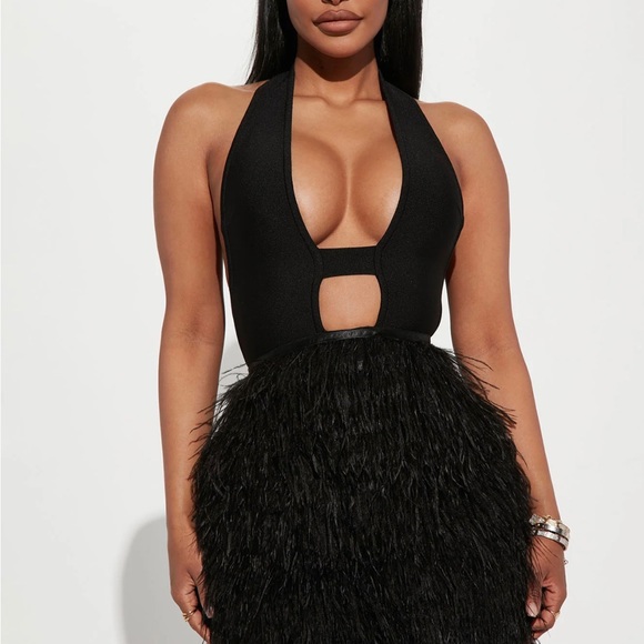 Sexy Black Halter Faux Feather Dress - Picture 2 of 4